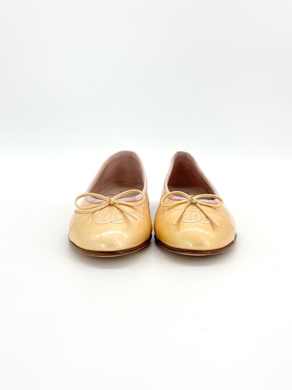 Chanel Vintage Lagerfeld CC Logo Bow Cap Toe Patent Leather Ballet Flats 38.5 - Picture 3 of 15